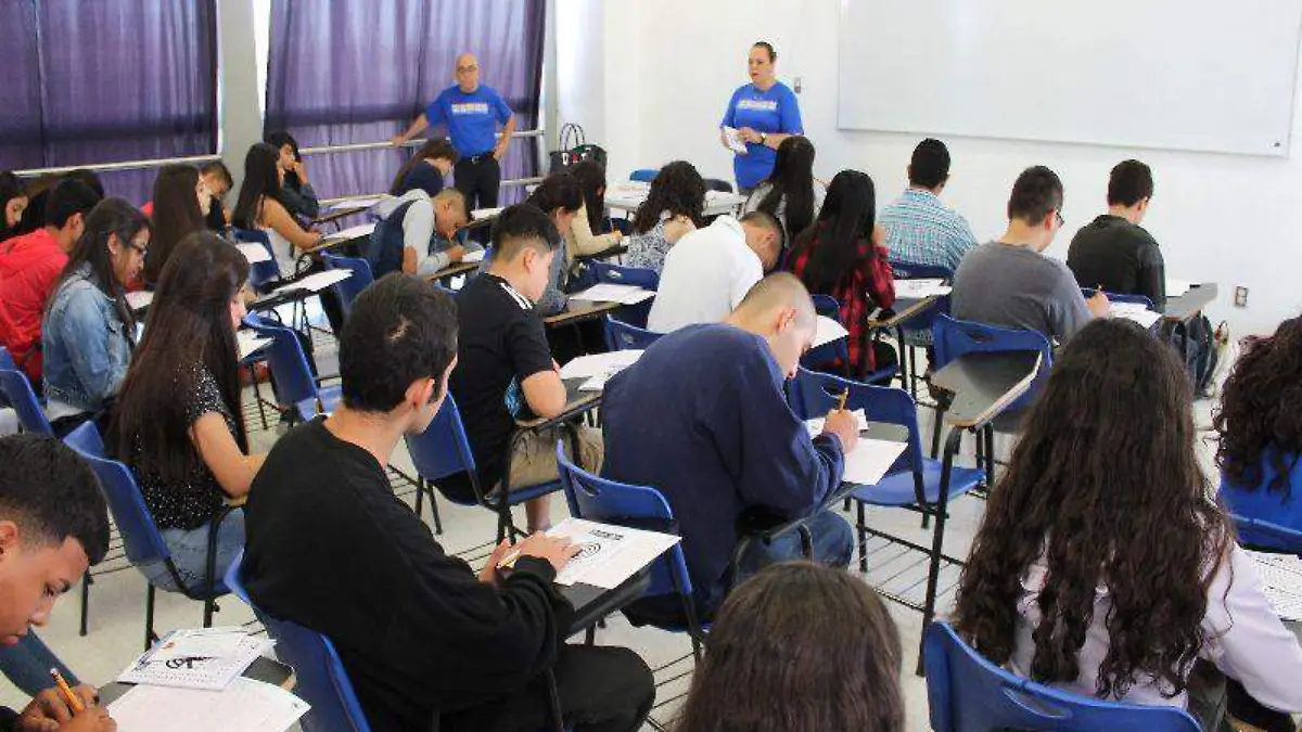 Examen de admision en la  Preparatoria de Matehuala