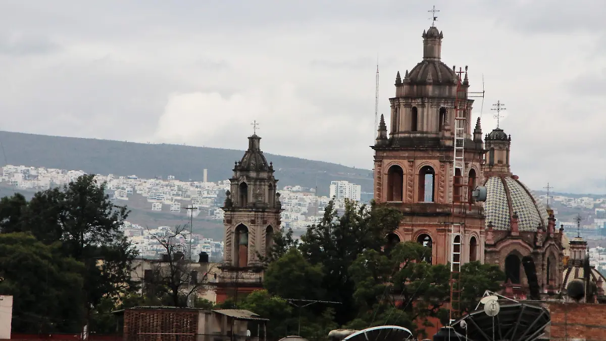 LA CONTAMINACION QUE CRECE, AFECTARA A LA LARGA EDIFICIOS IMPORTANTES DEL CENTRO H.