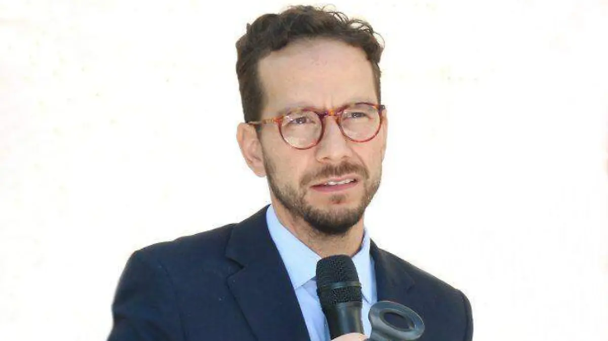 SEBASTIAN-PEREZ-SECRETARIO-GRAL-2-664x433