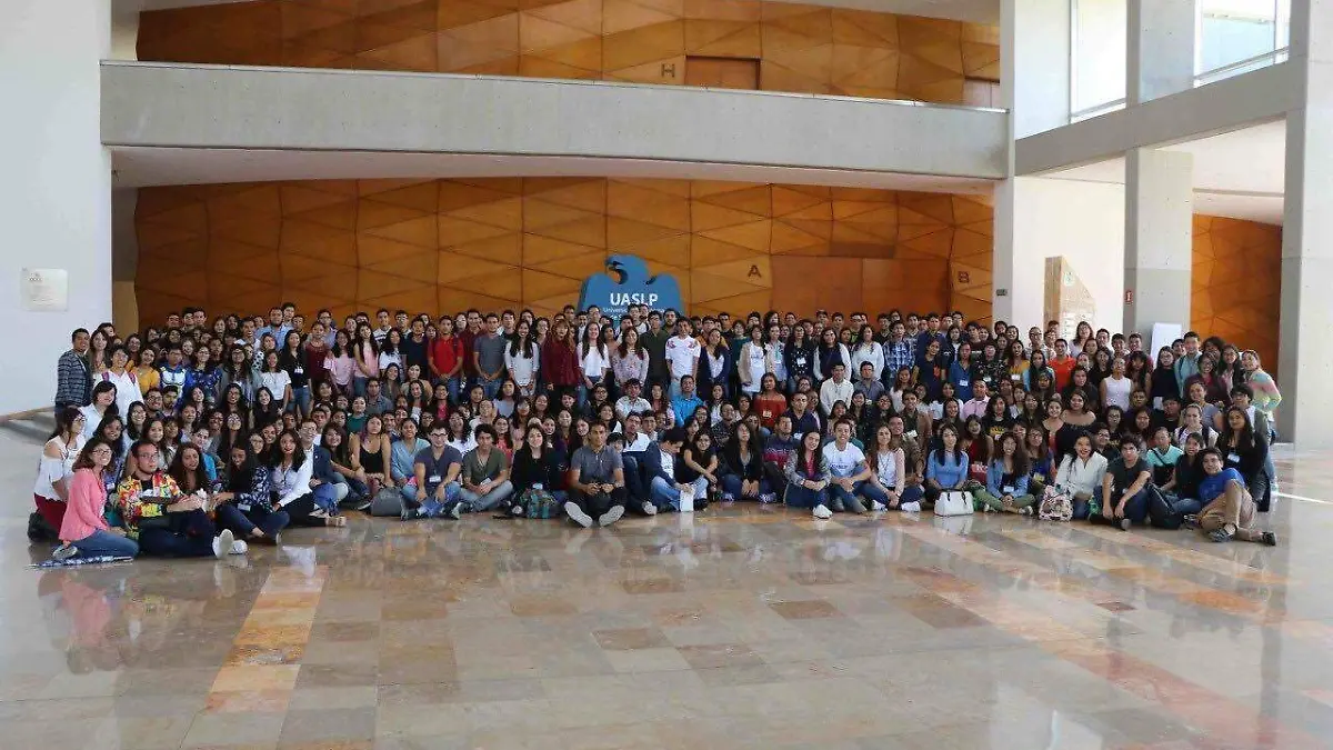 Finaliza Verano de la Ciencia 2018 350 joěvenes