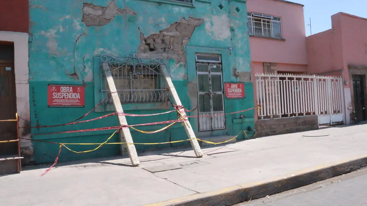 finca en reforma acordonada por peligro de derrumbe (1)