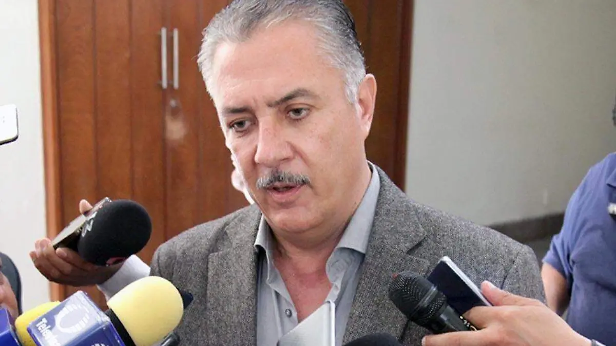 diputado Rolando Hevert Lara