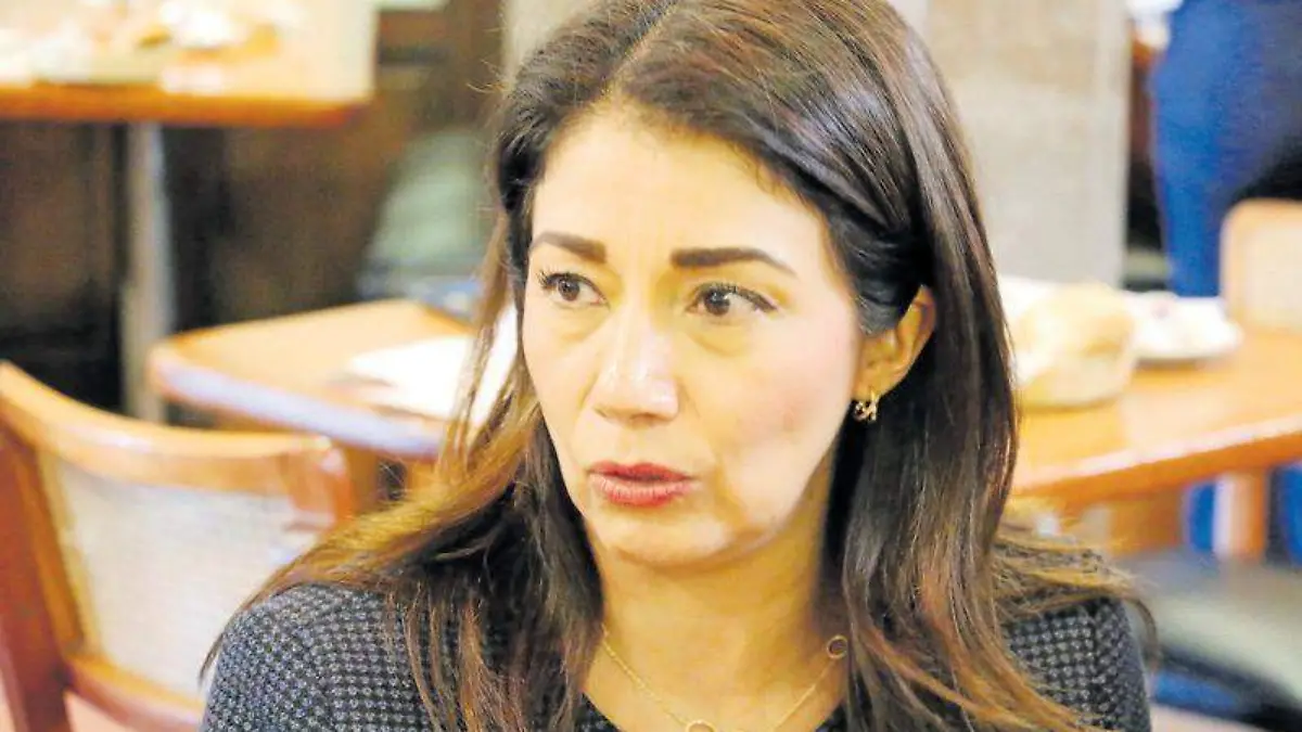 Josefina Salazar Báez