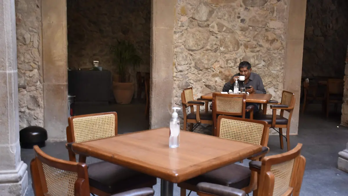 002Restaurantes_NARC