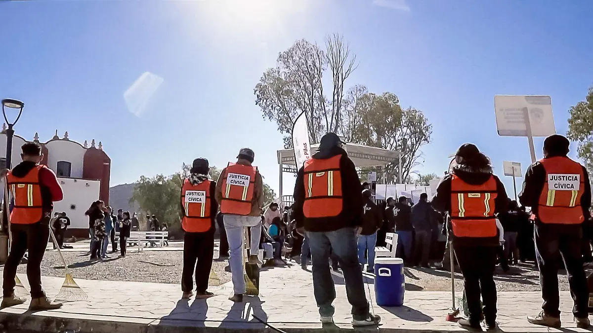 b776caf4-55ce-4e9d-8120-e6e50b86825c