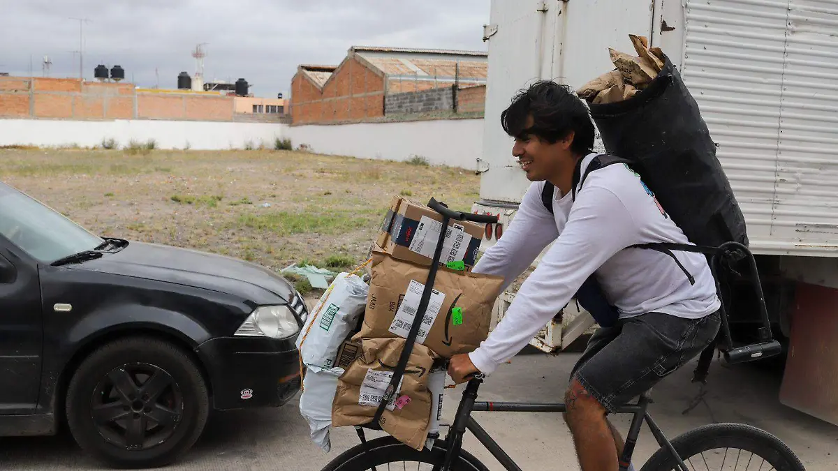 33526fff-67ac-4185-98f4-74b7ebf39c6c