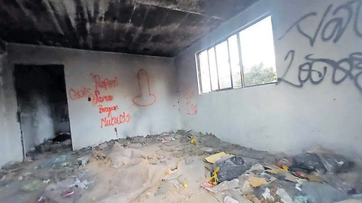 salón abandonado  (4)