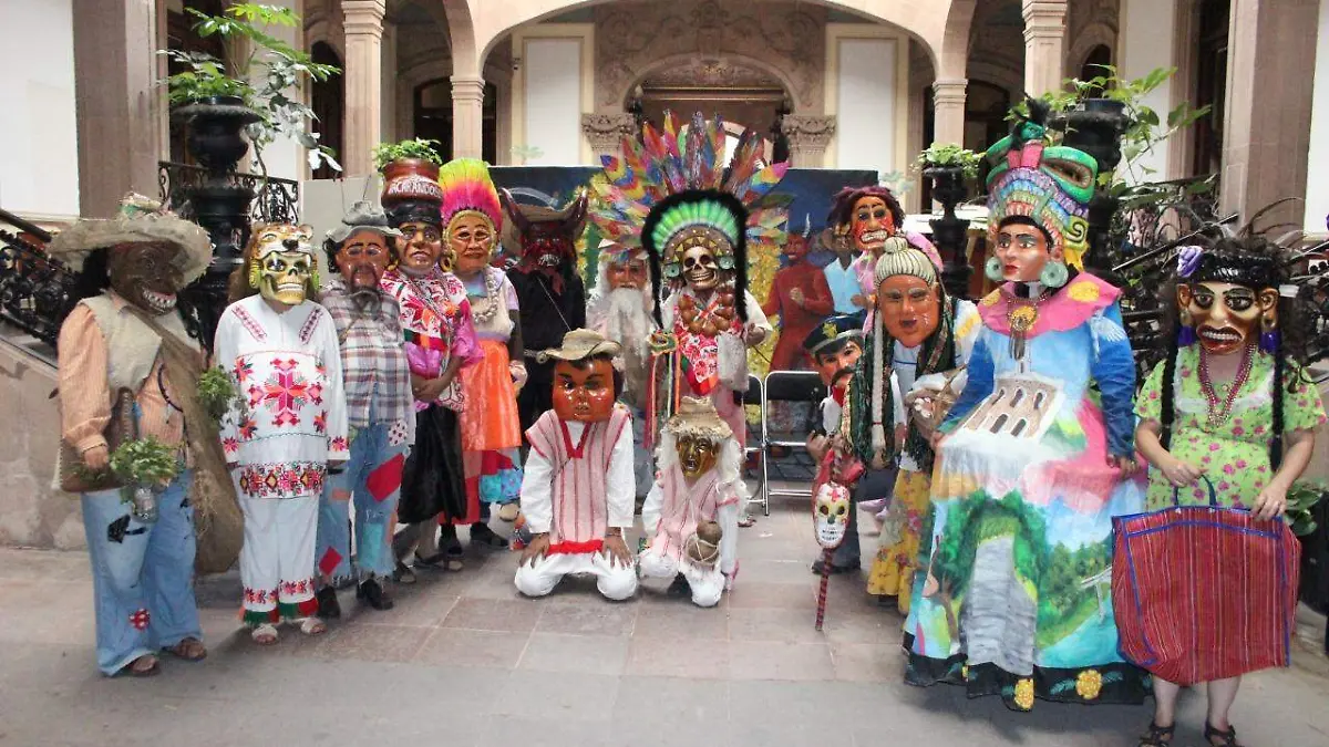 La presentación del vídeo musical de la comparsa “Los Jacarandosos”, de Axtla de Terrazas, S.L.P, puede verlo en las redes sociales del Museo Nacional de la Máscara.