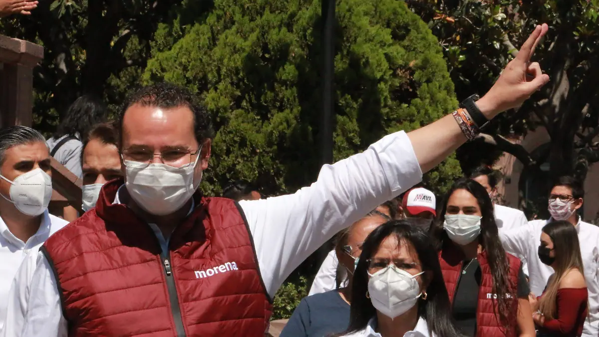 nava en plaza de armas (9)