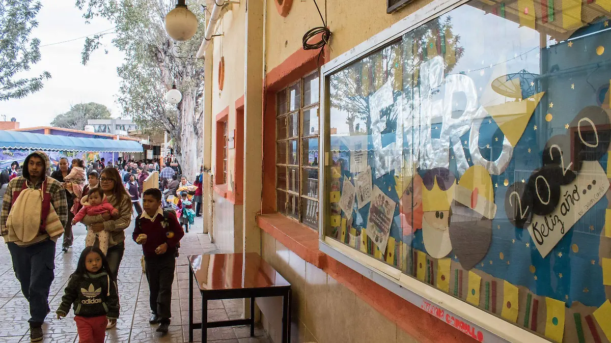 Escuela primaria clases (5)