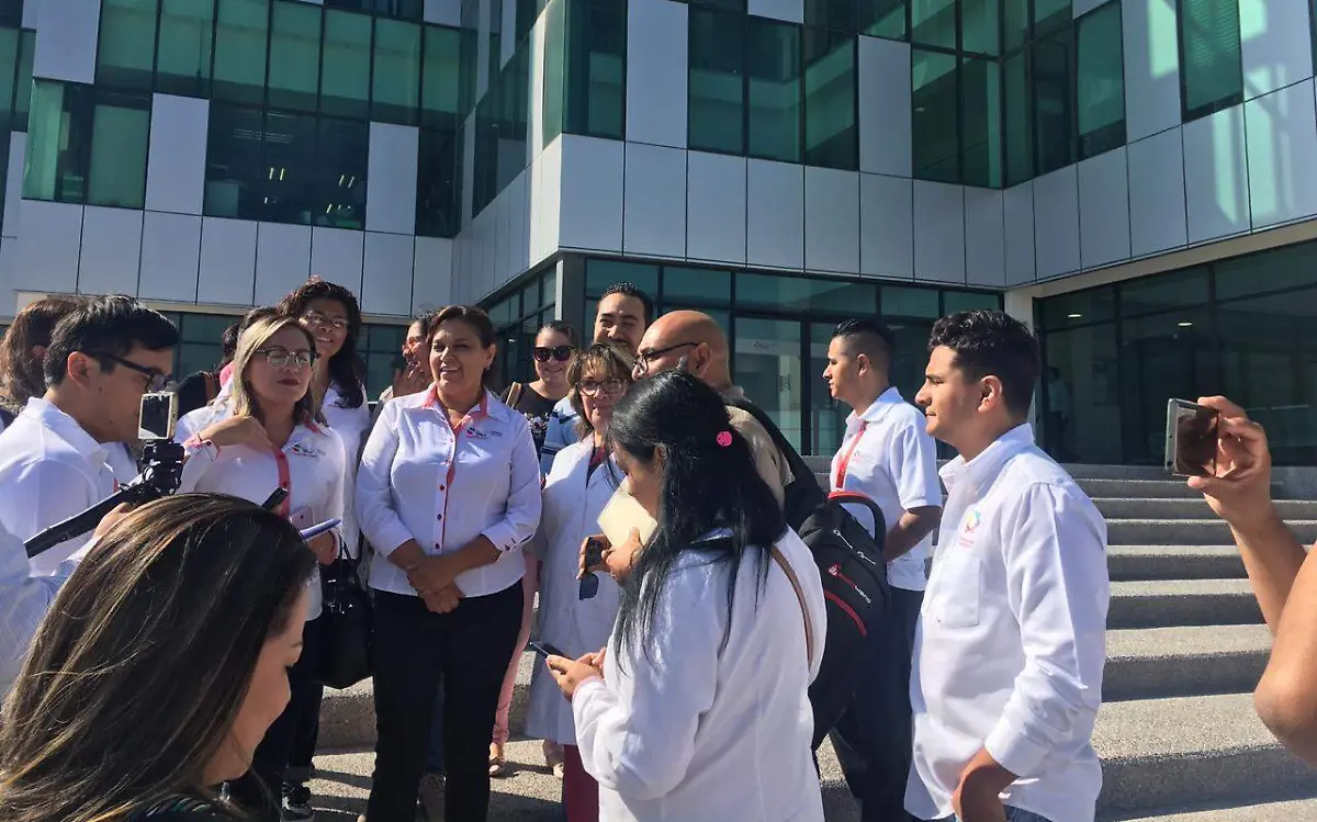 Protesta trabajadores de salud (1)