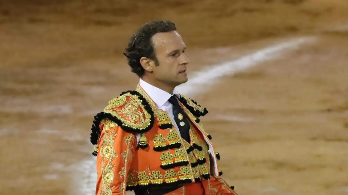 64207406-f462-4b04-86ef-829c0d688f86