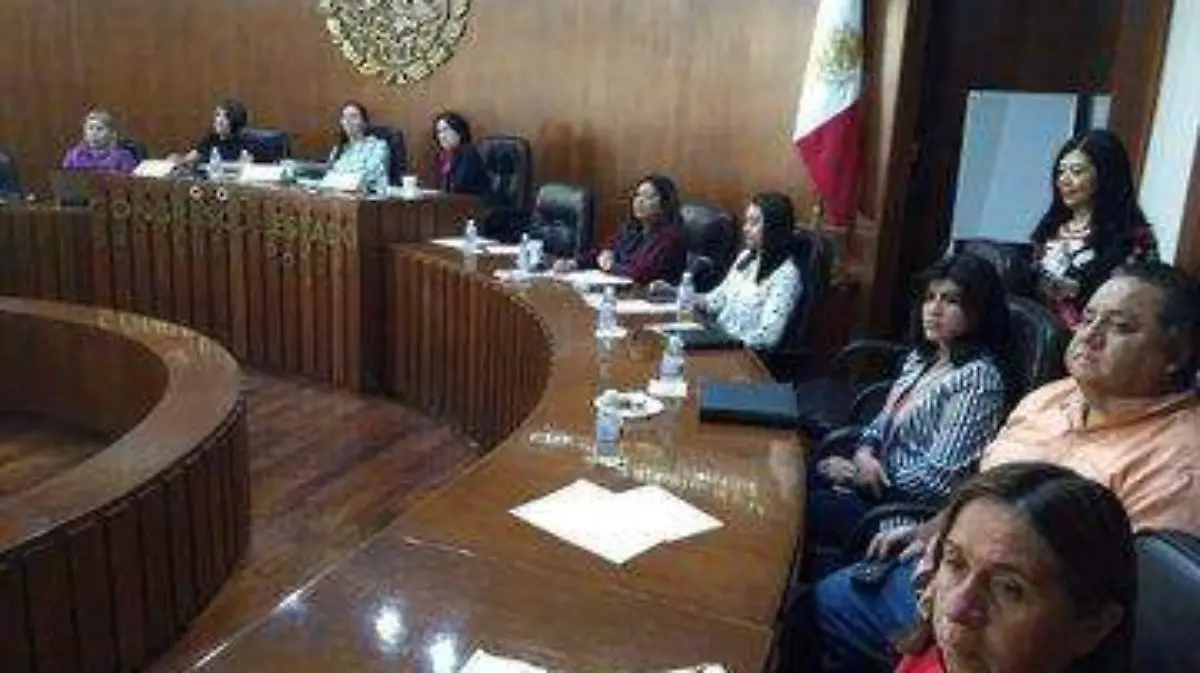 Mujeres con ciencia. Inclusión y obstáculos en el ejercicio de su profesión