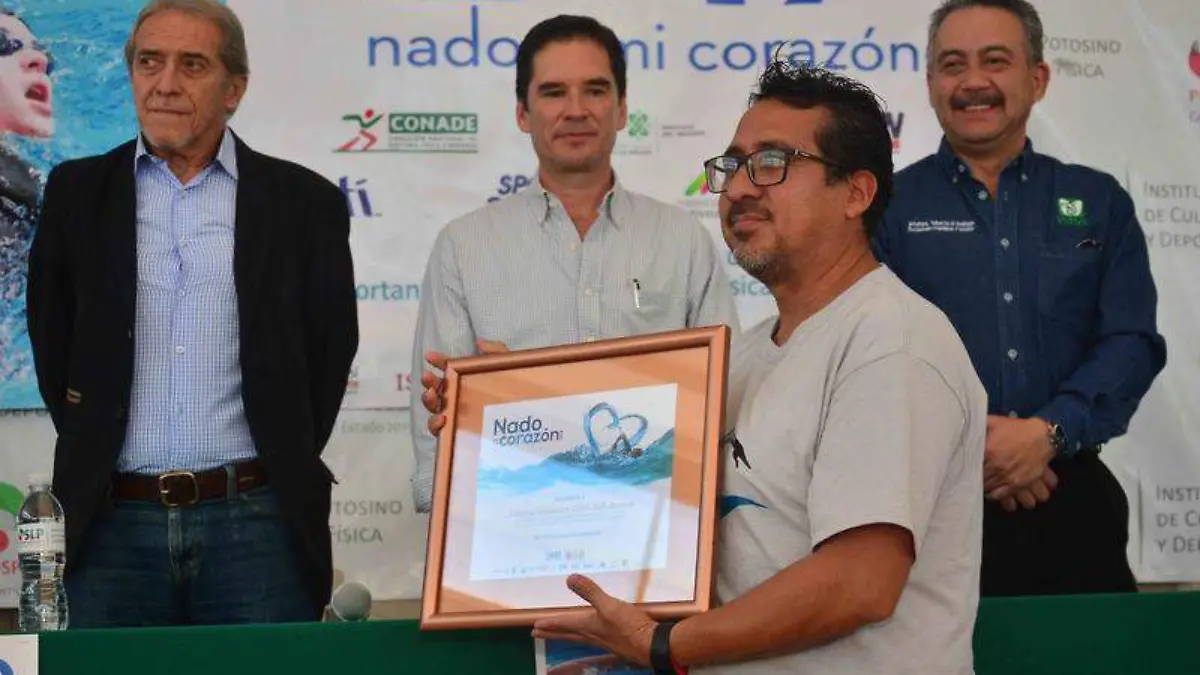 Nado por mi corazón