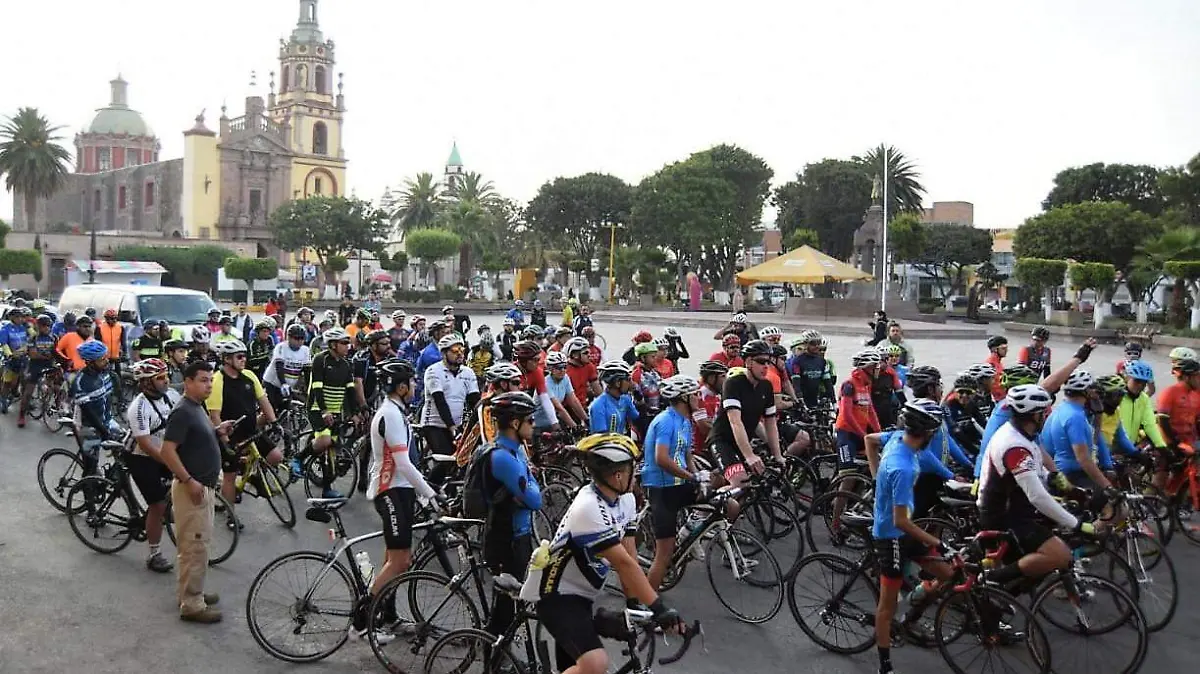 UCI Gran Fondo World Tour (2)