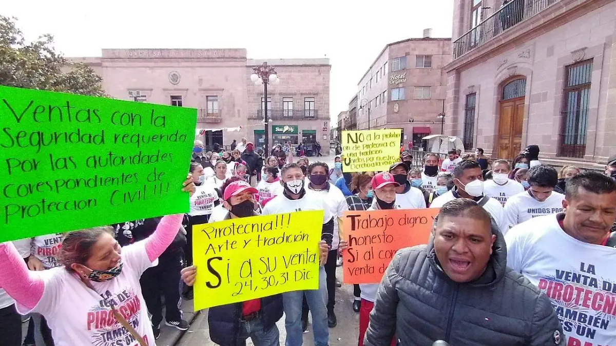 Vendedores de pirotecnia (2)