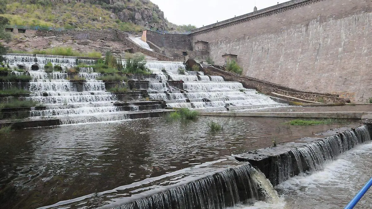 PRESA SAN JOSÉ DANIEL GONZALES 3