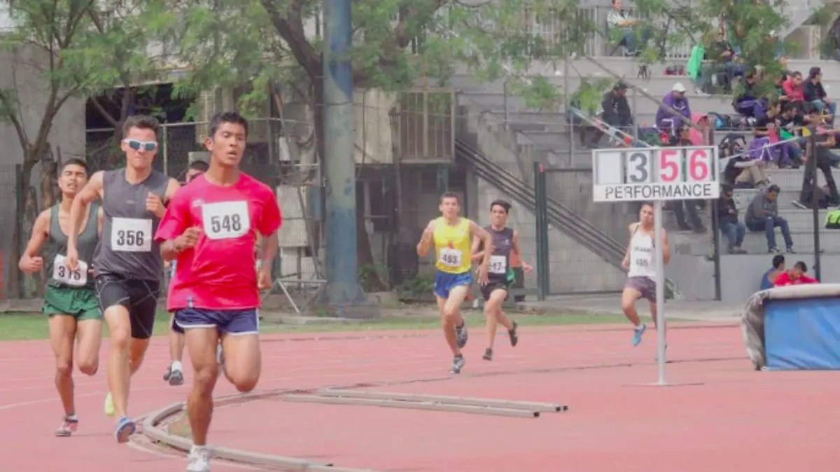 DESTACA ESTUDIANTE DE ATLETISMO 3