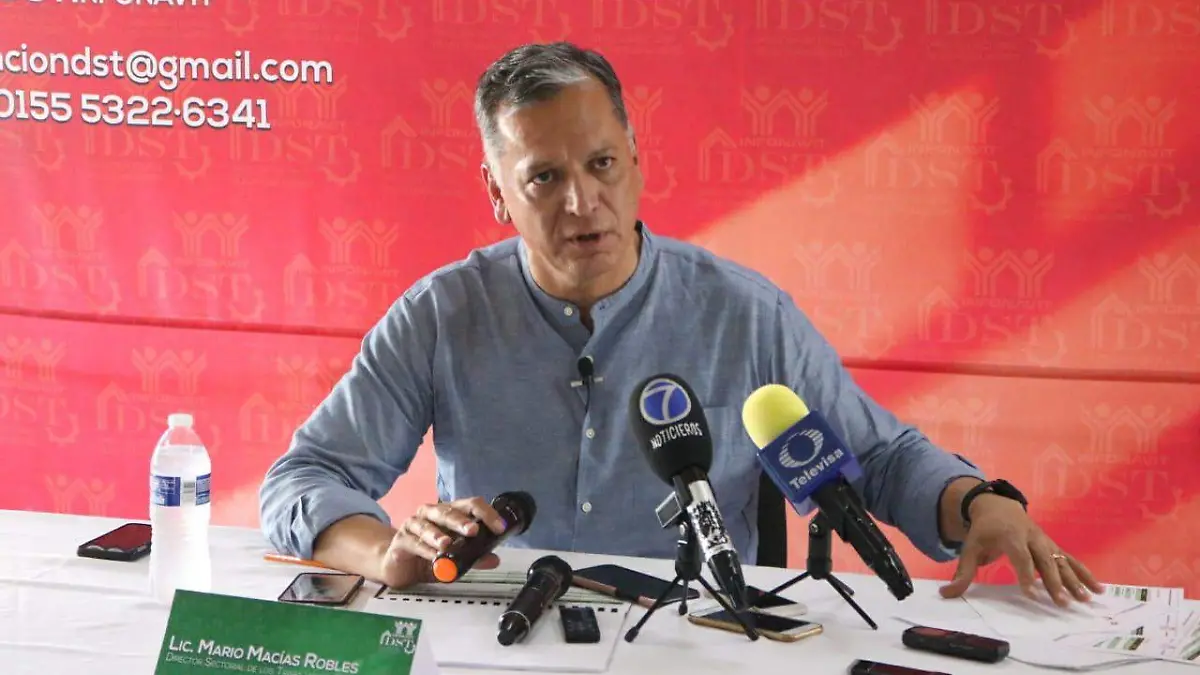 Mario Macías Robles
