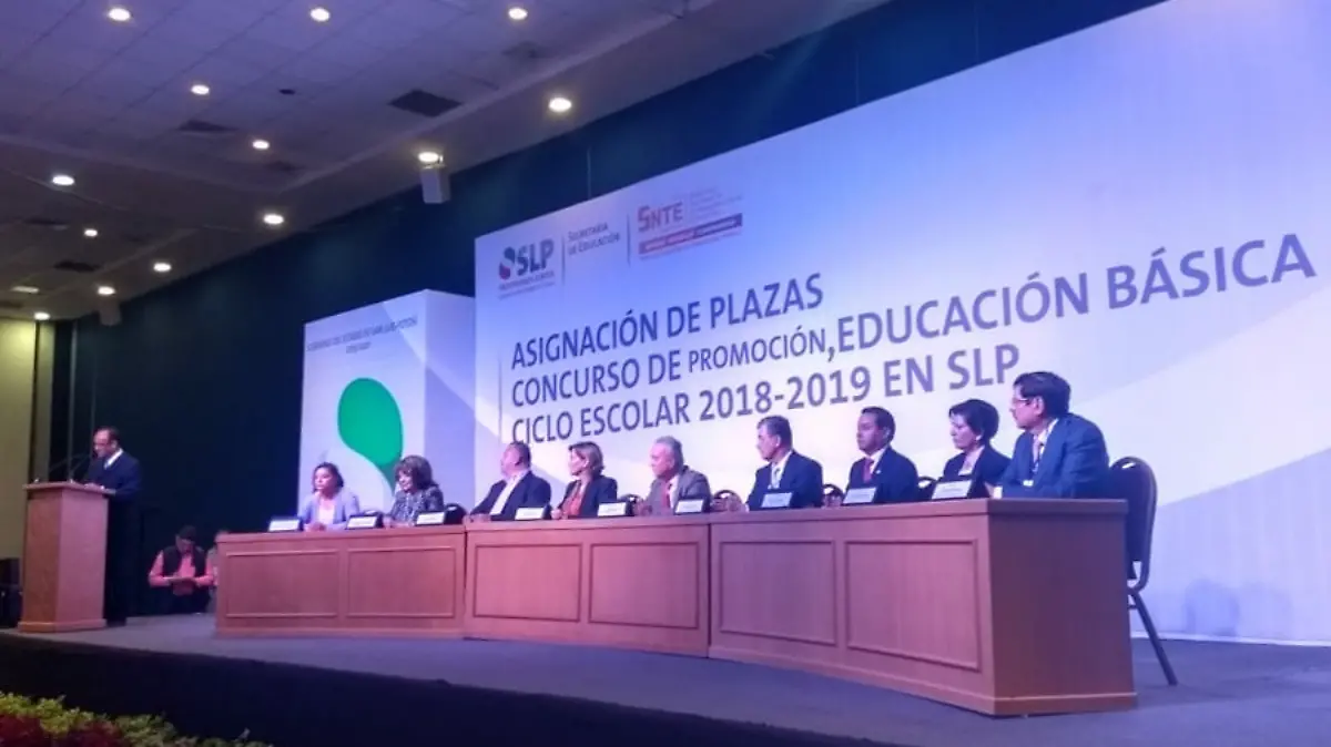 Entrega-de-plazas-ciclo-escolar-2018.2019.