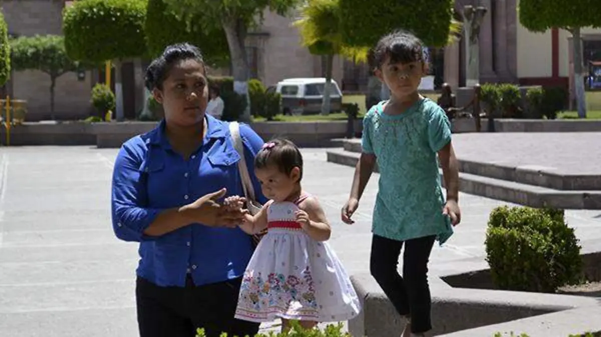 INSTANCIA DE LA MUJER  (3)