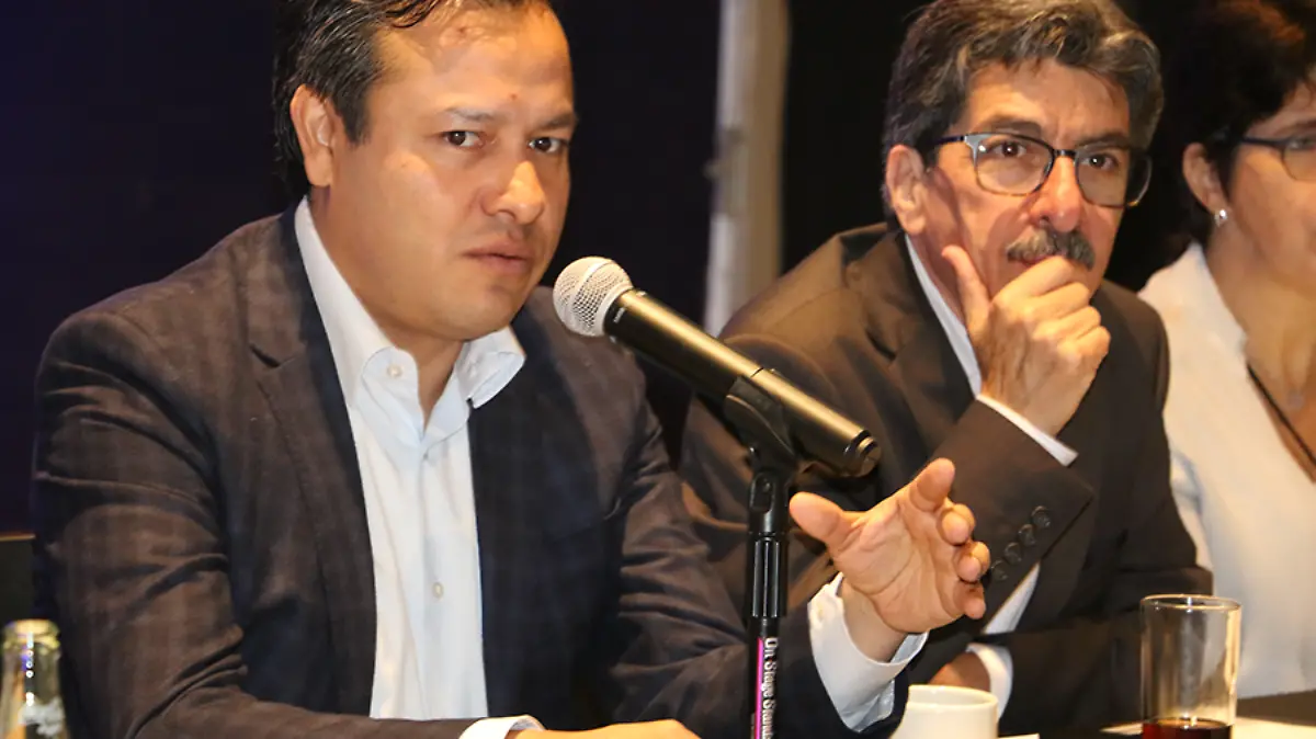 el-encargado-del-despacho-del-INEA,-Gerardo-Molina-Álvarez-DE