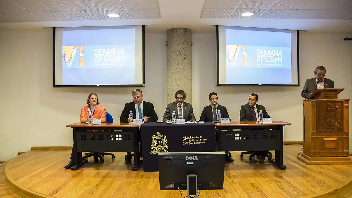 INAUGURACION SEMANA DE LA FACULTAD DE CIENCIAS SOCIALES Y HUMANIDADES UASL6282 (2)