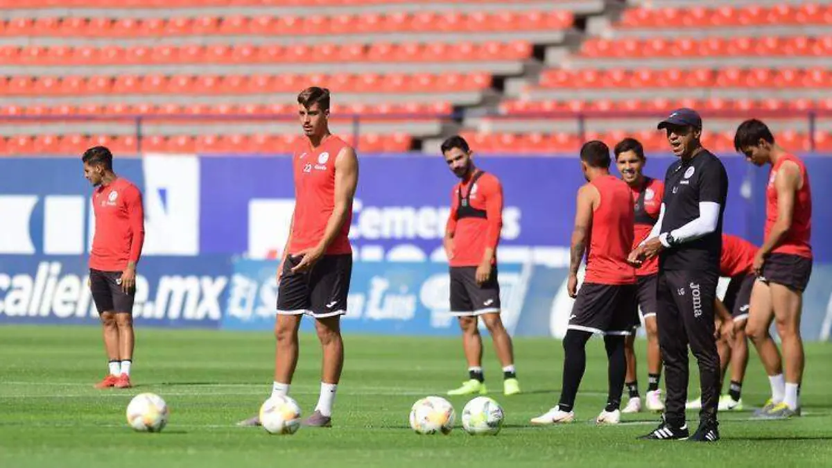 Entrenamiento Ian González