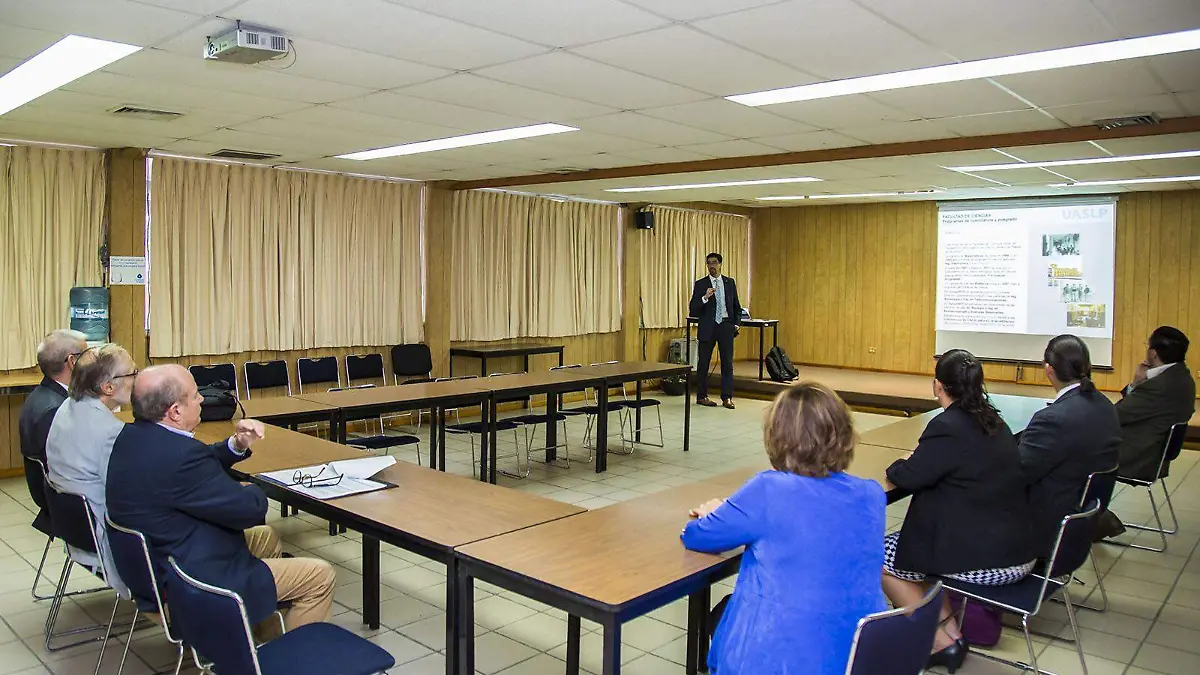 279) 05-27-2019 (P) VISITA DE ACREDITADORES A IICO UASL2789