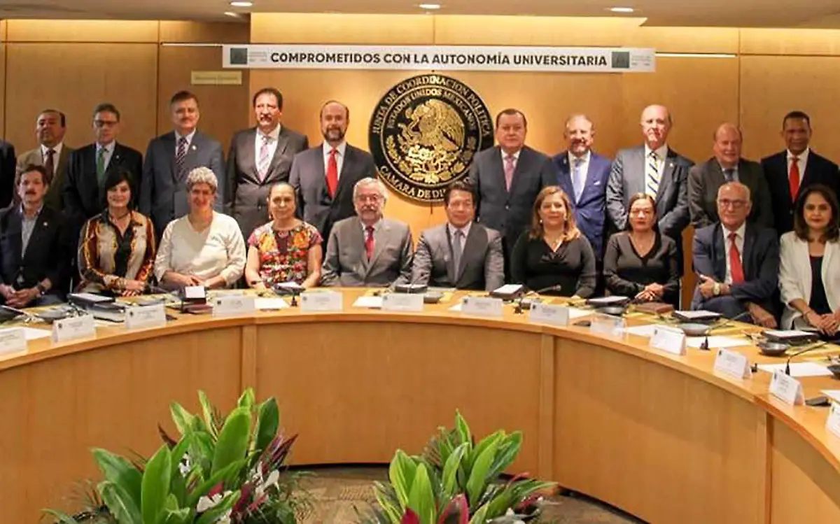 UASLP en reunión con diputados  (1)