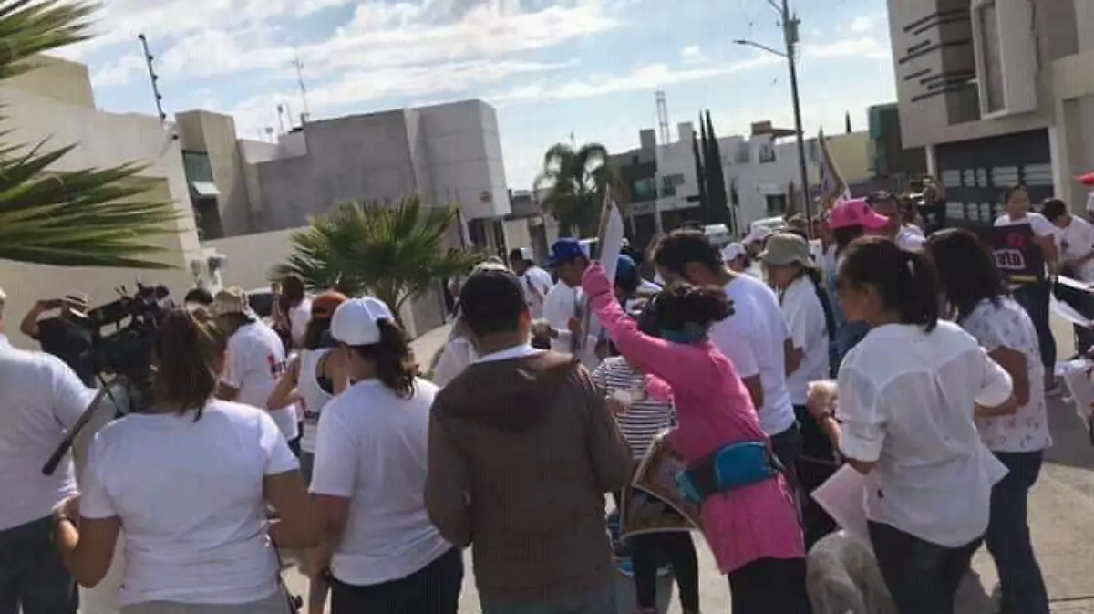 Manifestación perros villa magna (1)