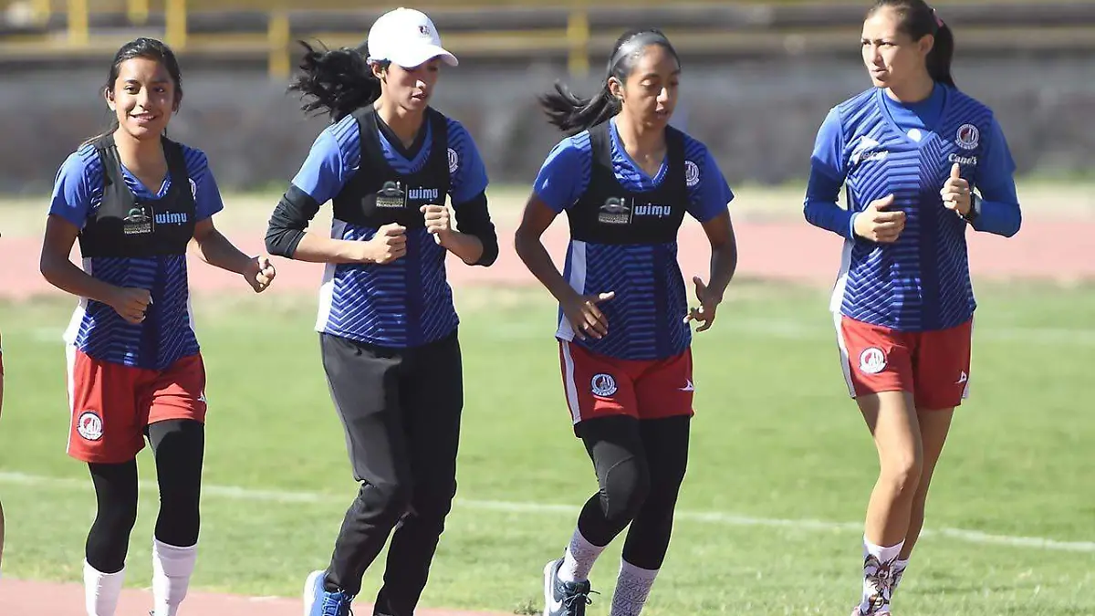 FEMENIL 1
