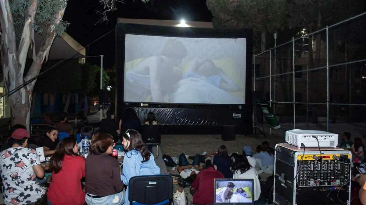 561cd5b0-04c9-4c9e-8148-d913a284590d