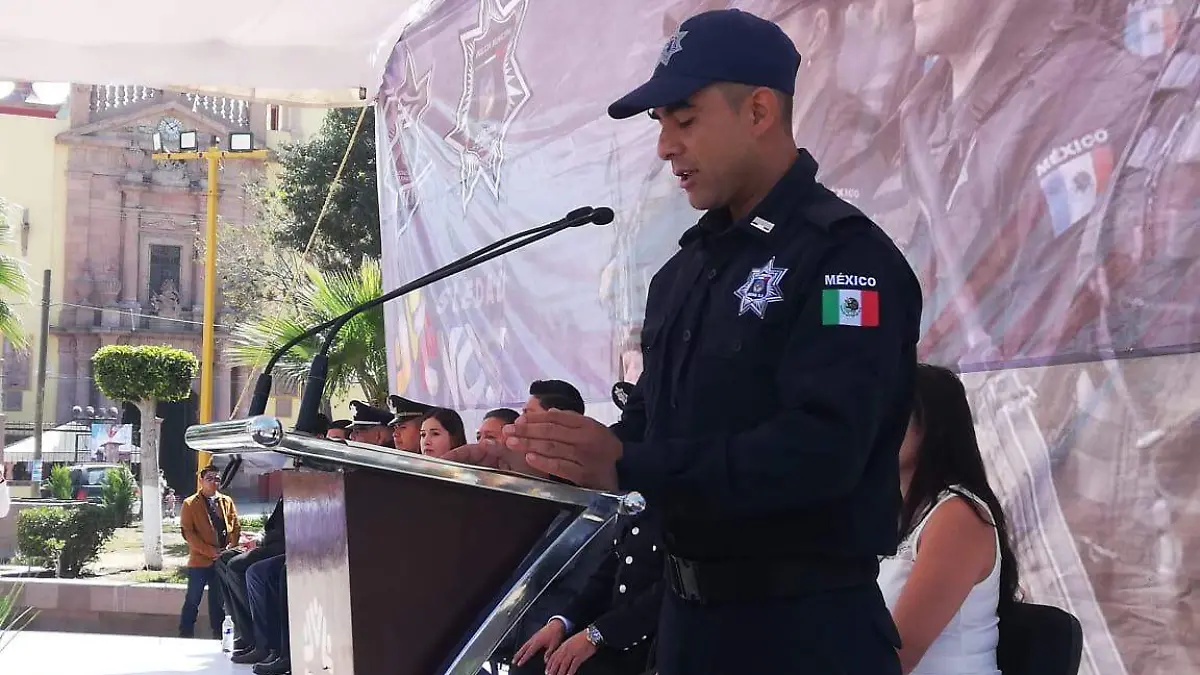 policías  (2)
