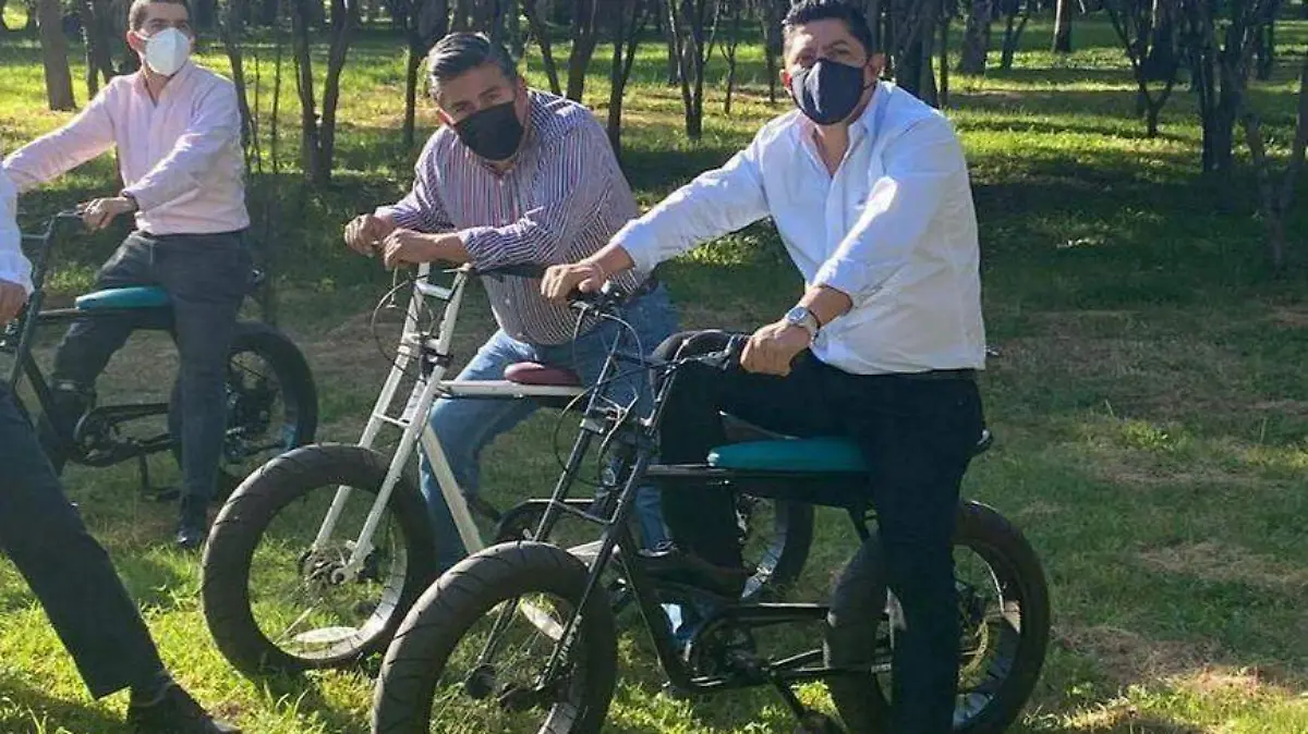 bc078a8c-e652-4bf5-8289-befb29a4d86a