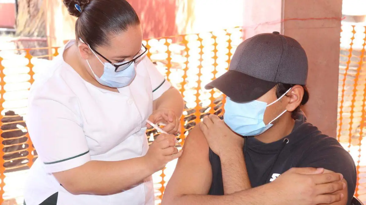 VACUNAN CONTRA LA INFLUENZA EN LA DELEGACIÓN DE LA PILA 3