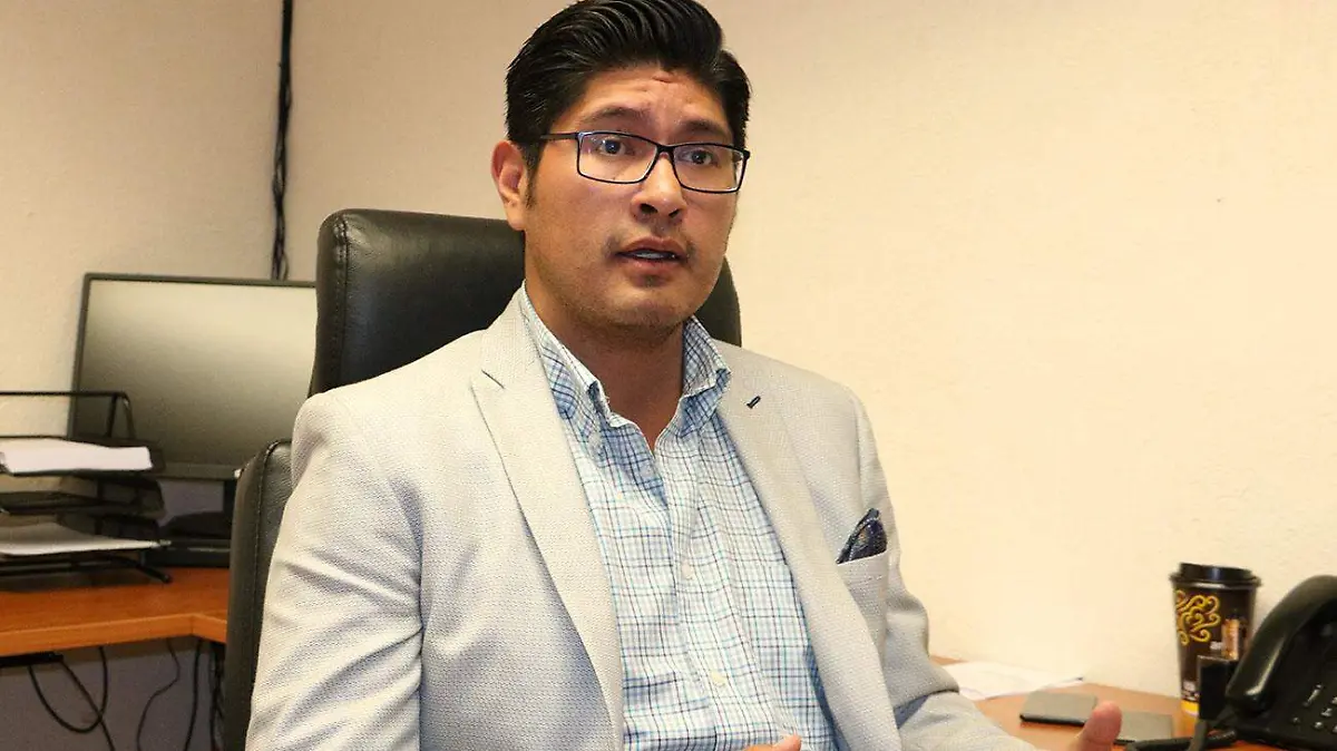 VICTOR SALDAÑA 2
