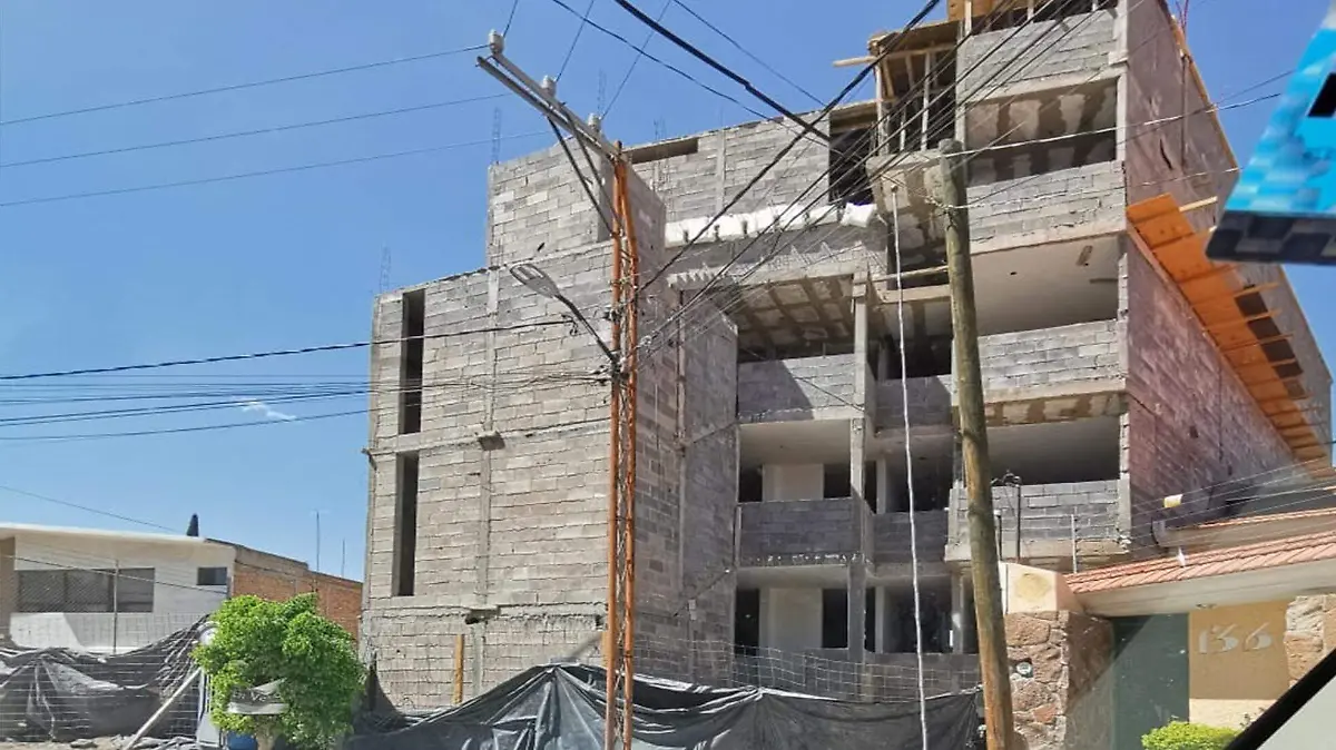 construcción irregular (3)