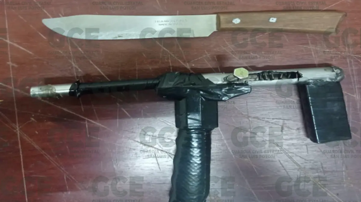 130123 Boletín 3035, POR TENTATIVA DE ROBO, 2 MENORES DE EDAD FUERON DETENIDOS POR LA GUARDIA CIVIL ESTATAL 1