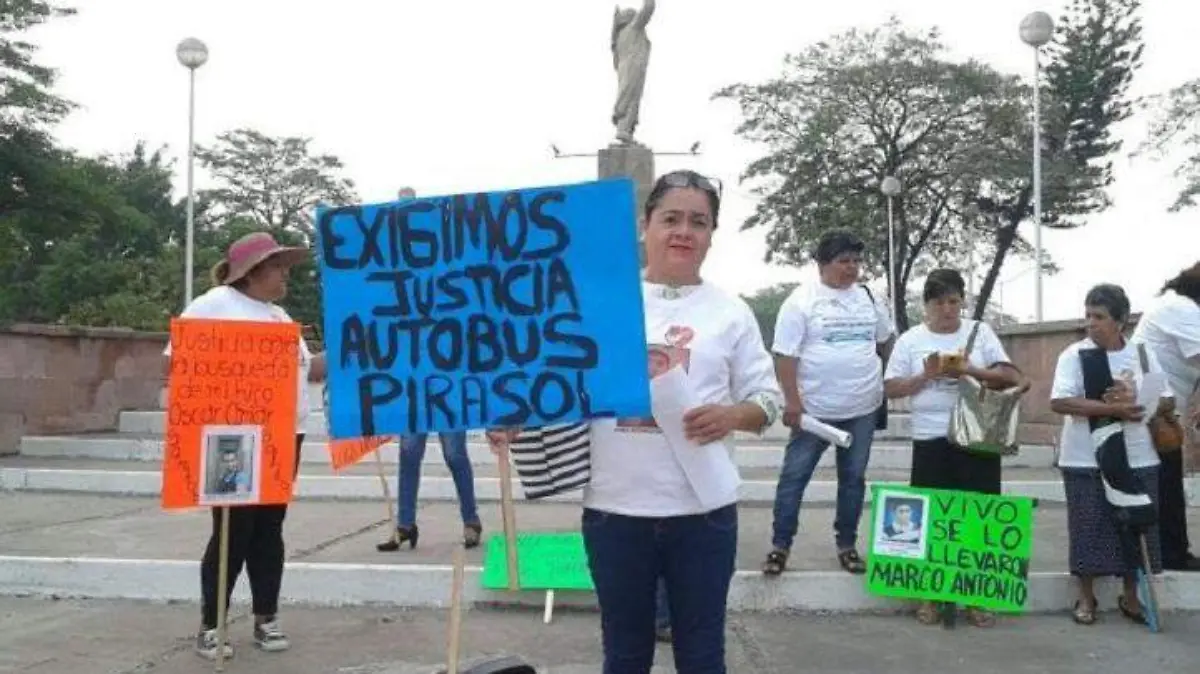 exigimos justicia pirasol