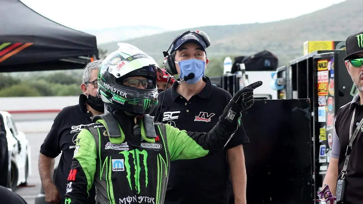 2b071b32-c49a-4bf8-bdb6-be602cd8da71