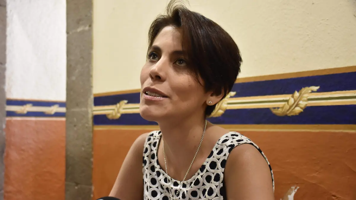 Teresa Carrizales Hdz  trabajdora de oficialia Mayor (2)