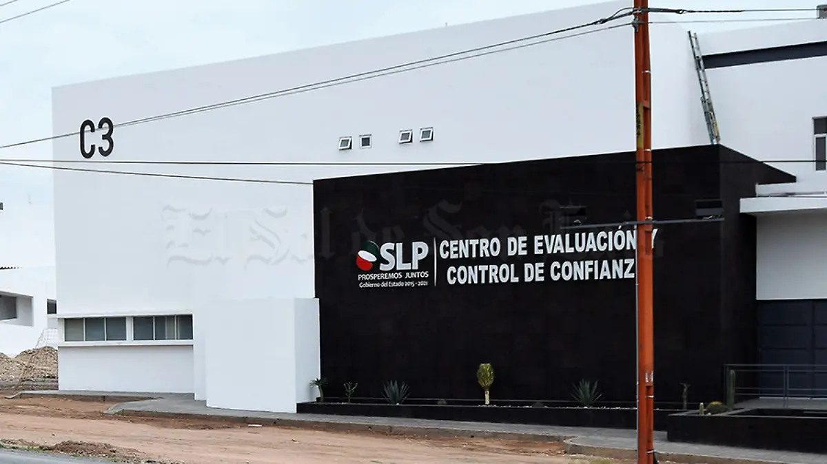 c-3-DE