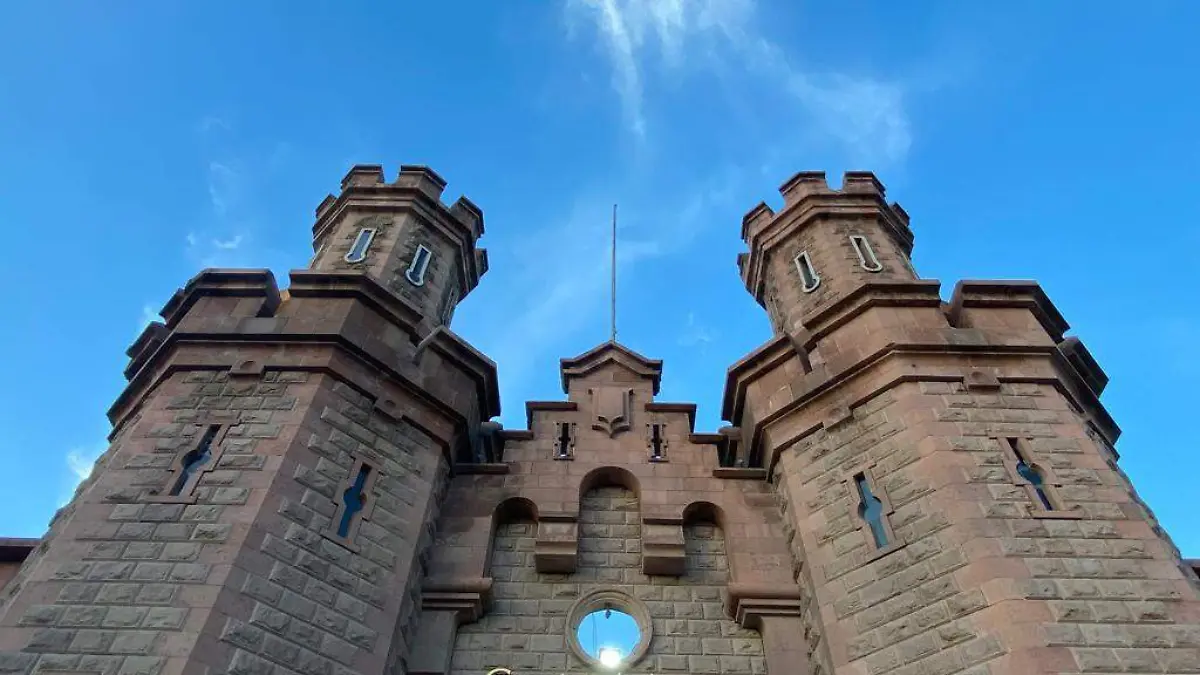 9e4ae2bd-5593-45a7-99c4-081b8875965e