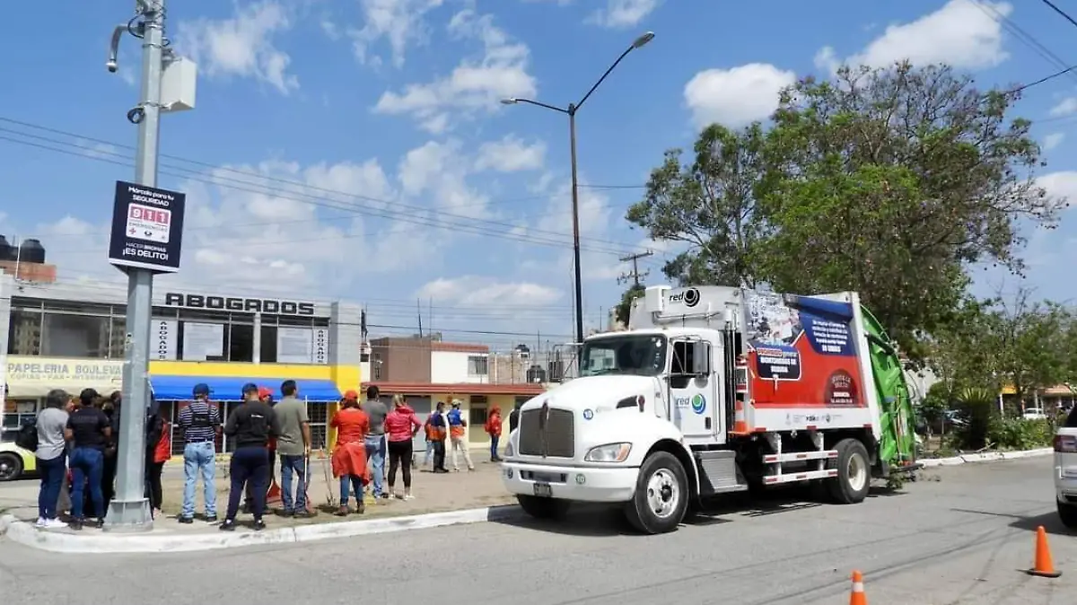 3fc209a4-b753-4ede-8ed2-2e109ba9db15