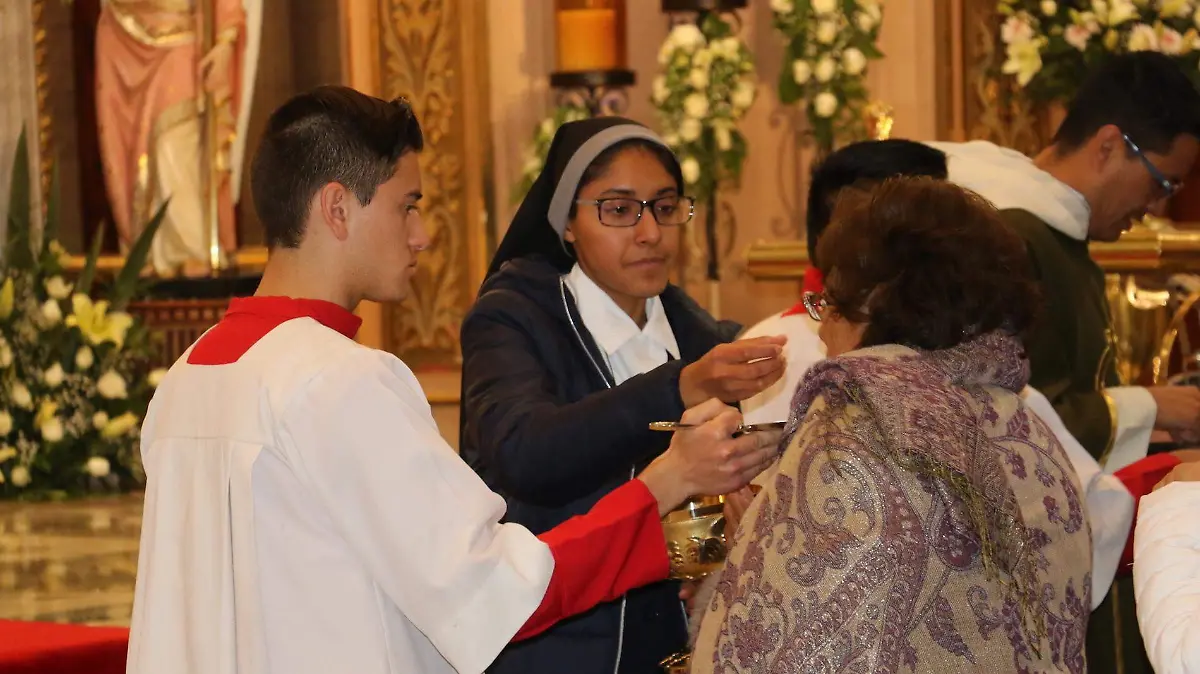 iglesia catolica misa (3)