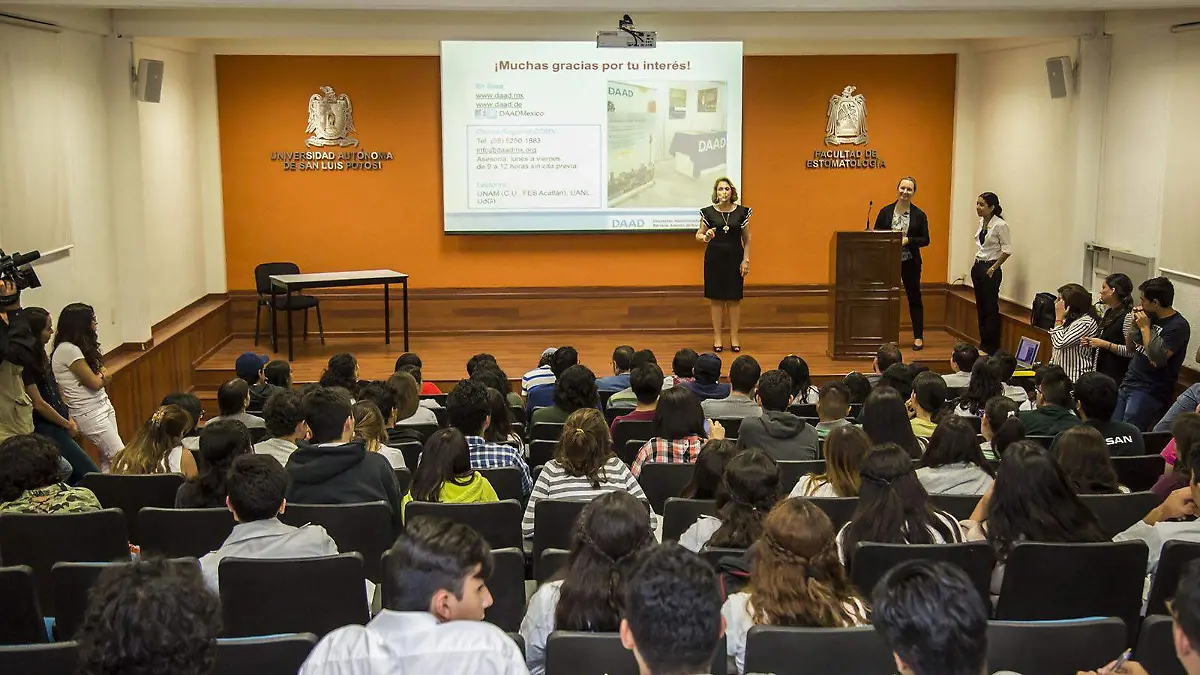 CONFERENCIA ESTUDIA EN ALEMANIA BECAS Y PROGRAMAS DEL DAAD UASL9522 (4)