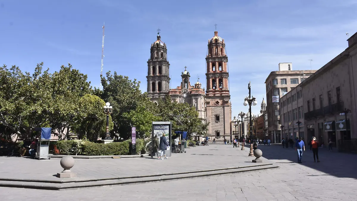 005plaza de armas_ NARC