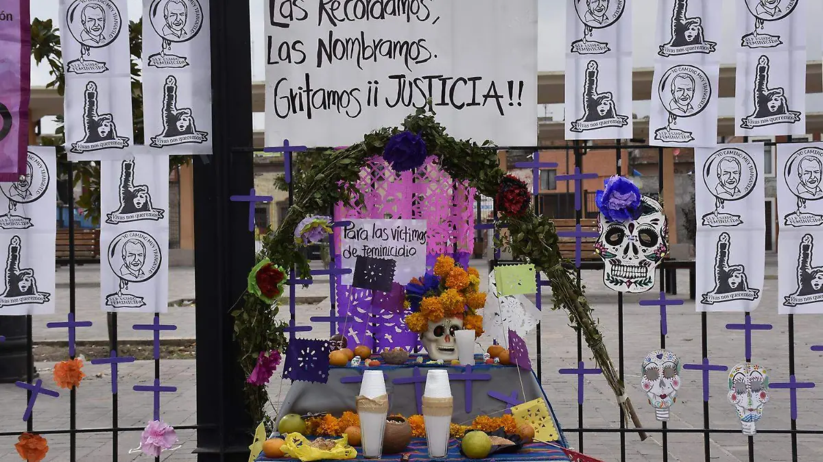 altar dedicado a feminicidios3