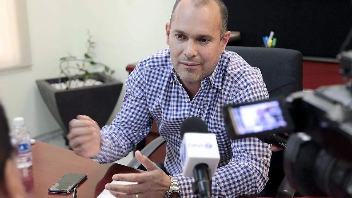 Eduardo Guillén Martell (1)